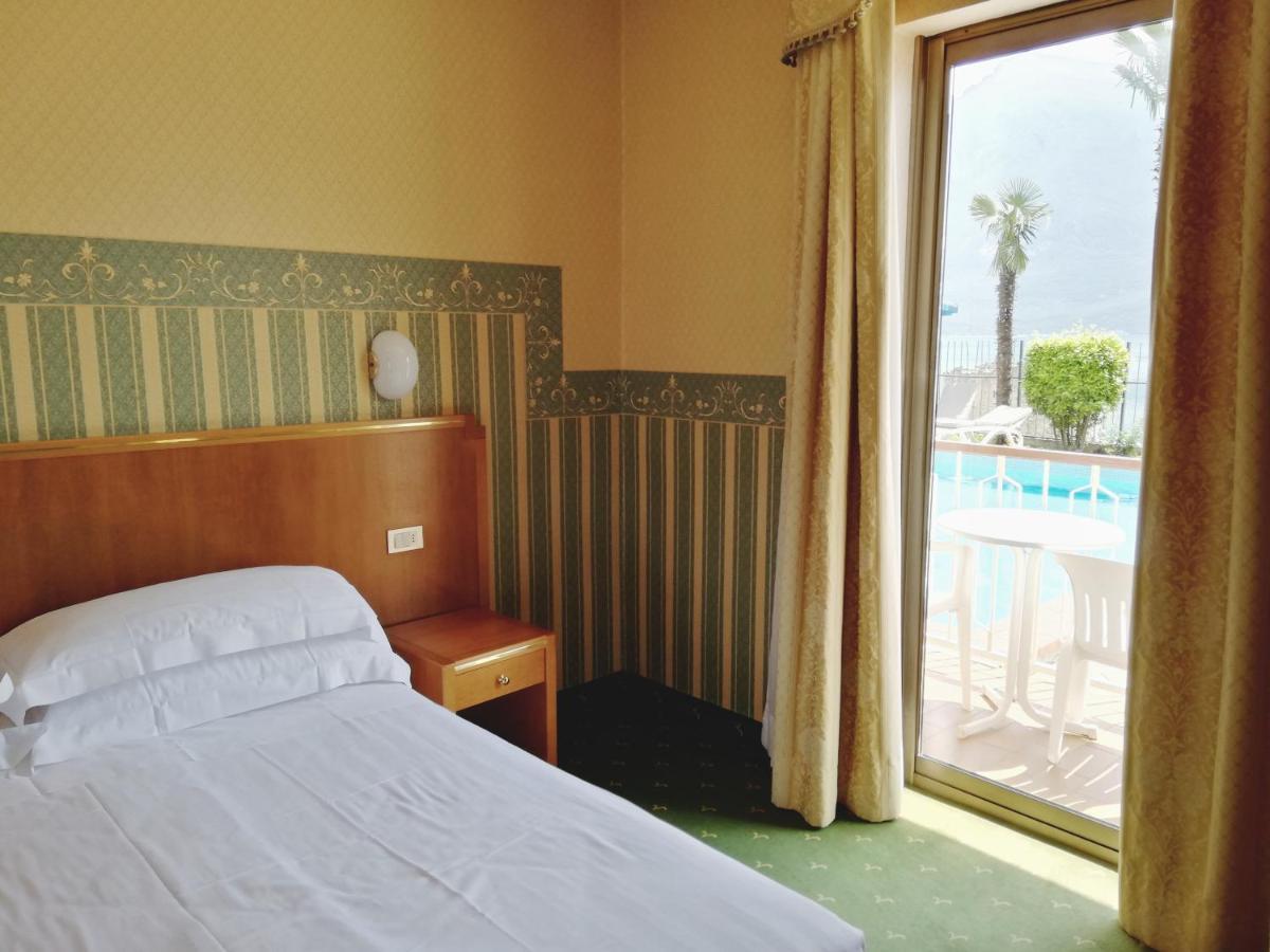 Hotel Splendid Palace Limone sul Garda Exterior foto